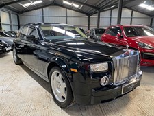Rolls-Royce Phantom V8 EWB